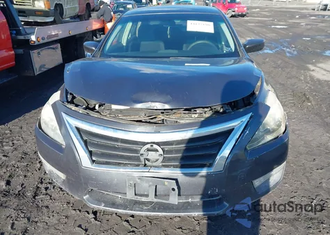 2013 Nissan Altima 2.5 S z USA, uszkodzony, nr VIN 1N4AL3AP9DC222586